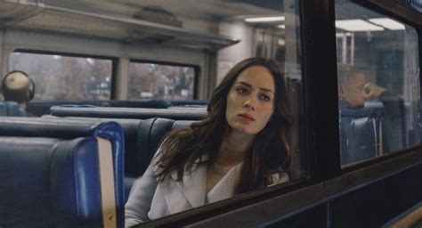 La ragazza del treno: stasera in tv il film con Emily Blunt